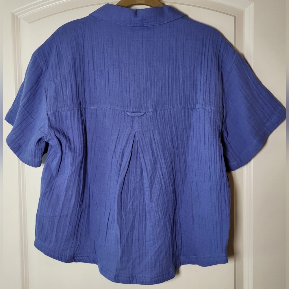 COLUMBIA Women's Holly Hideaway Breezy Short Sleeve Top - Size M - Blue - (NWT) - Picture 8 of 12